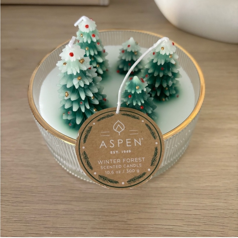 Viral Christmas tree candle